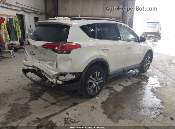 JTMBFREV5JJ729896 2018 TOYOTA LE Белый Задняя правая четверть