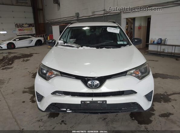 JTMBFREV5JJ729896 2018 TOYOTA LE Белый Вид панели приборов