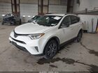 2018 Toyota Rav4 Le Белый vin: JTMBFREV5JJ729896