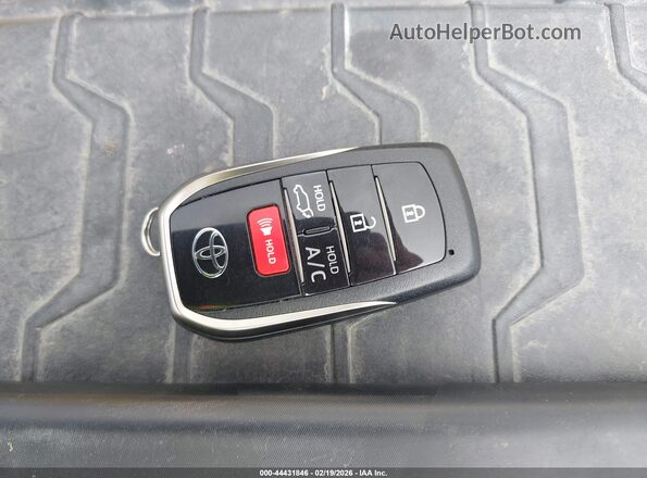 JTMEB3FVXRD209398 2024 TOYOTA RAV4 PRIME Белый Вид панели приборов