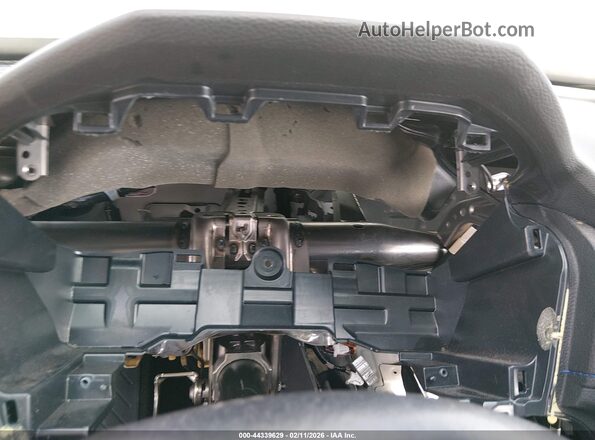 JTMEWRFV2KJ020551 2019 TOYOTA RAV4 HYBRID Белый Вид задних сидений