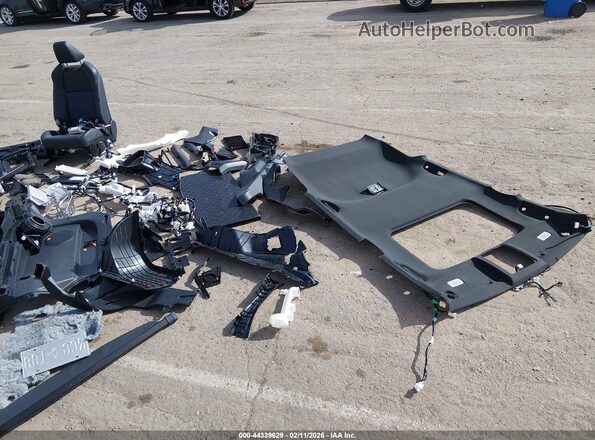 JTMEWRFV2KJ020551 2019 TOYOTA RAV4 HYBRID Белый 