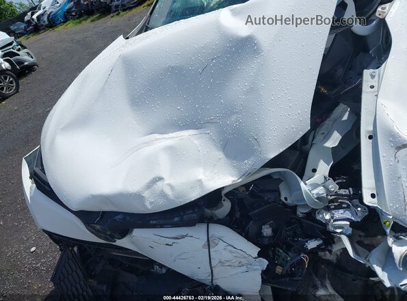 JTMJFREV3GJ068812 2016 TOYOTA RAV4 White Հետևի տեսք