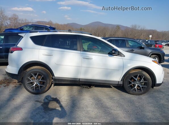 JTMJFREV4GD189279 2016 TOYOTA RAV4 White Widok wnętrza z tyłu
