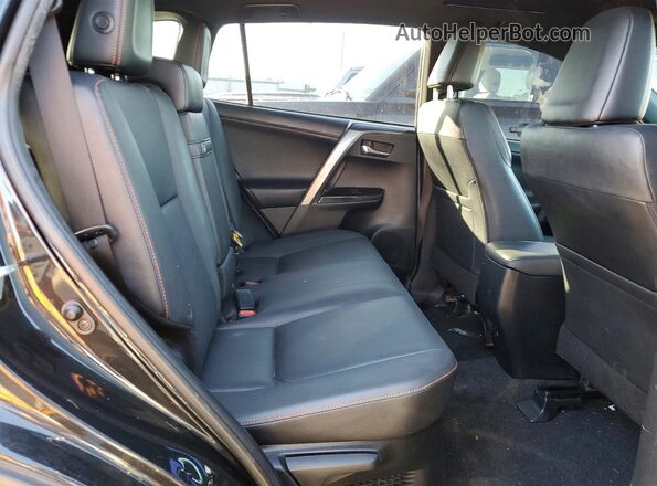 JTMJJREVXHD088005 2017 TOYOTA RAV4 Черный Вид задней части салона