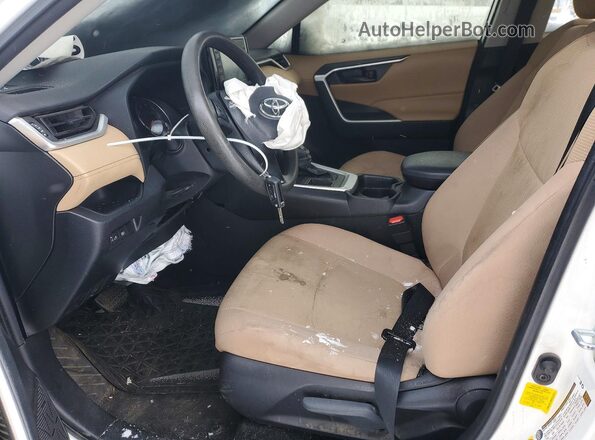 JTMK1RFV9KD012074 2019 TOYOTA LE Белый Вид салона спереди