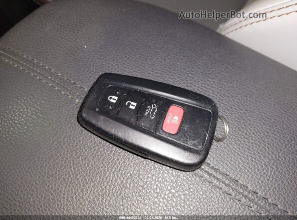 JTMN1RFV7ND085431 2022 TOYOTA LIMITED Red Dashboard view
