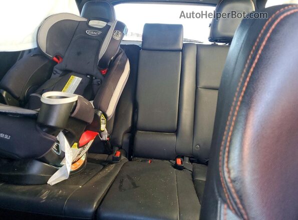 JTMNFREV0JD123529 2018 TOYOTA RAV4 Maroon Widok tylnych siedzeń