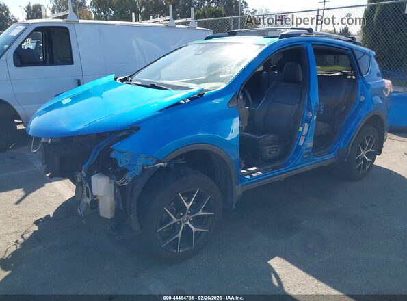 JTMNFREV4HJ706715 2017 TOYOTA RAV4 Синий Передняя левая четверть
