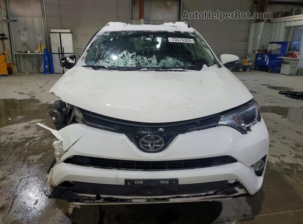 JTMRFREV1JD248878 2018 TOYOTA RAV4 Белый Вид спереди