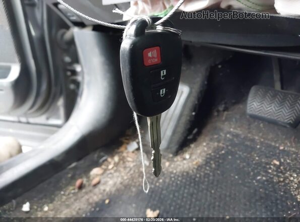 JTMZFREV4JJ751077 2018 TOYOTA LE Gray Vista del salpicadero