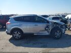 2018 Toyota Rav4 Le Silver vin: JTMZFREV5JJ185415