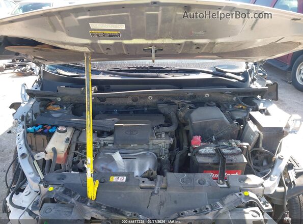 JTMZFREV5JJ185415 2018 TOYOTA LE Silver Vista trasera