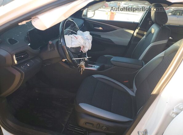 KL47LAEP7SB039090 2025 BUICK OTHER White Widok wnętrza z przodu