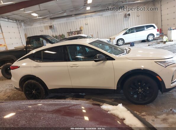 KL47LBE24RB106975 2024 BUICK OTHER White Vista interior trasera