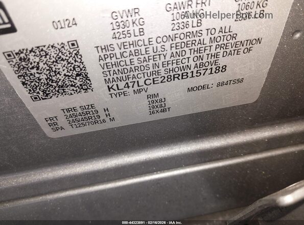 KL47LCE28RB157188 2024 BUICK OTHER Silver Widok komory silnika