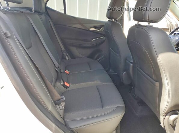 KL4AMBSLXSB155975 2025 BUICK ENCORE Белый Вид задней части салона