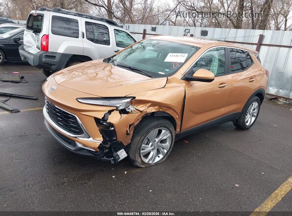 KL4AMCSLXSB033378 2025 BUICK ENCORE Orange წინა მარცხენა ხედი სამი მეოთხედიდან