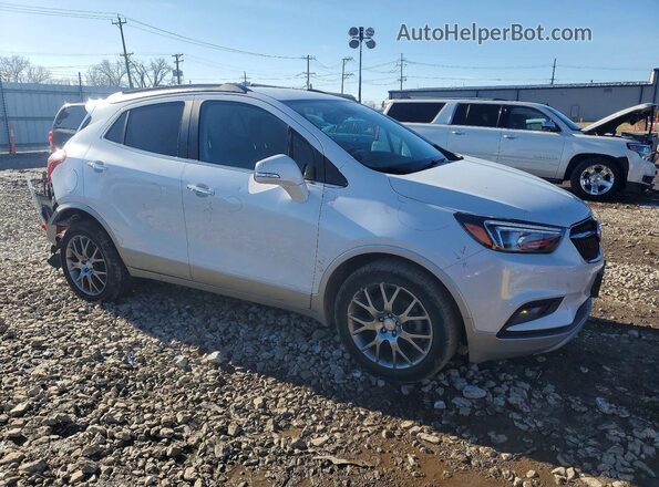 KL4CJ1SB3JB556978 2018 BUICK ENCORE White Передня права чверть