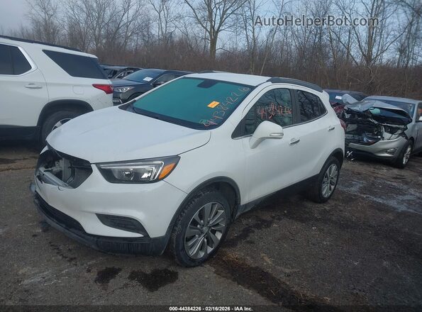 KL4CJ3SB8JB672706 2018 BUICK ENCORE Белый Передняя левая четверть