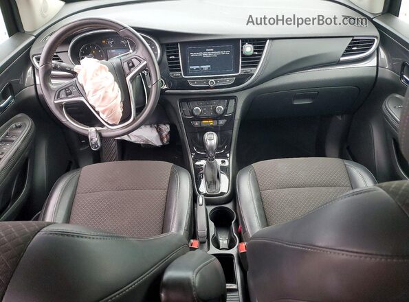 KL4CJASB2LB008151 2020 BUICK ENCORE Синий Вид панели приборов