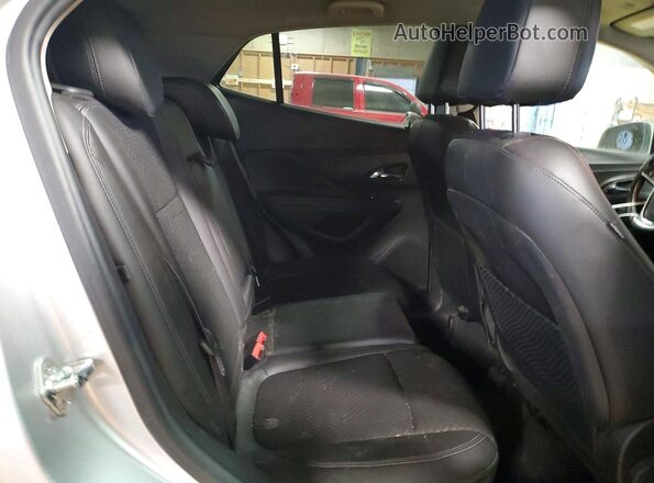 KL4CJBSB5HB157599 2017 BUICK ENCORE Серебряный Вид задней части салона