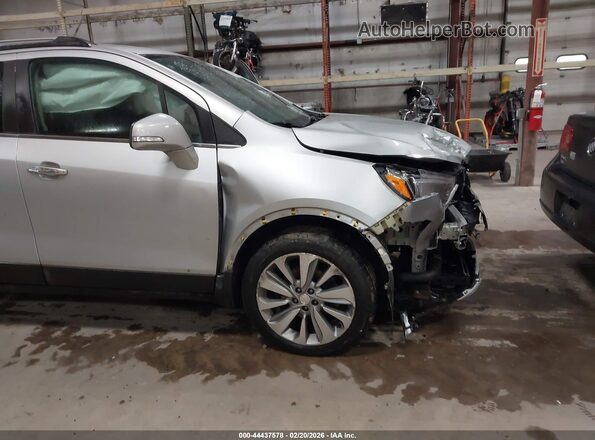 KL4CJESB1JB640353 2018 BUICK ENCORE Серебряный Вид щитка приборов
