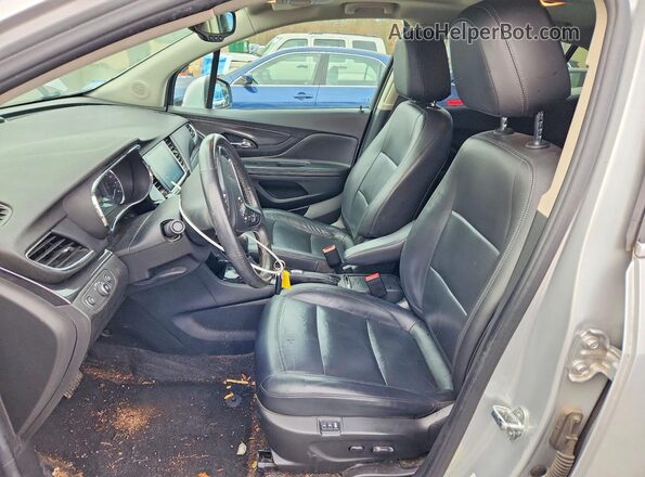 KL4CJGSBXJB627922 2018 BUICK ENCORE Silver Vista interior delantera