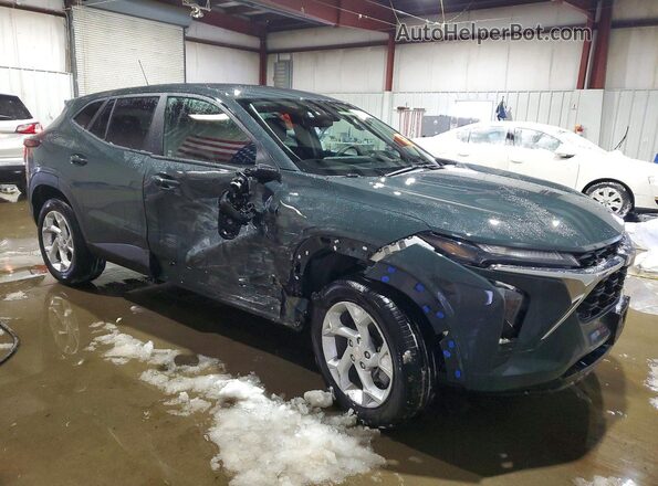 KL77LFEP2TC006042 2026 CHEVROLET TRAX Серый Передняя правая четверть