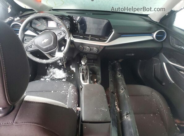 KL77LFEP2TC006042 2026 CHEVROLET TRAX Серый Вид панели приборов