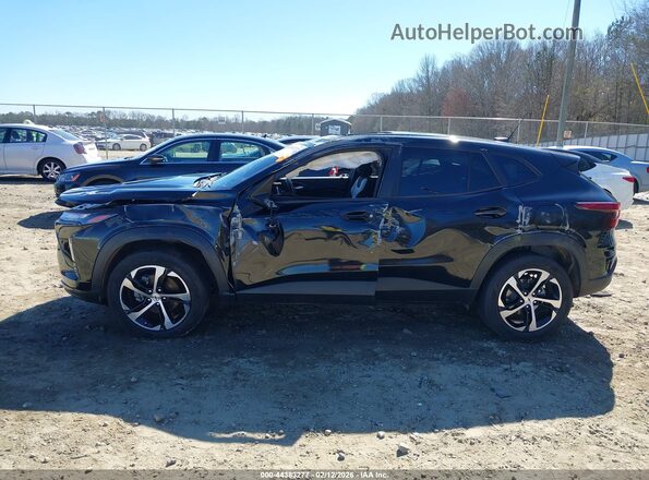 KL77LGE23RC000091 2024 CHEVROLET TRAX Black Widok z przodu