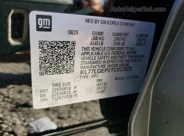 KL77LGEP0TC017823 2026 CHEVROLET TRAX Black Widok naklejki z numerem VIN