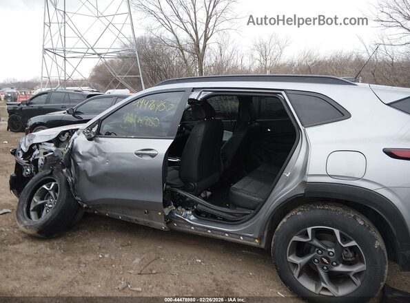 KL77LHE29RC236038 2024 CHEVROLET TRAX Silver Widok wnętrza 360 stopni