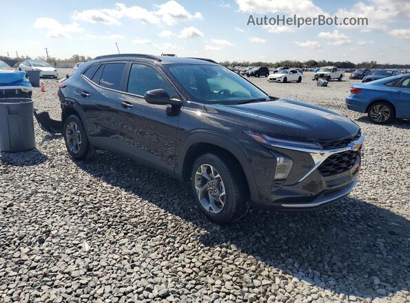 KL77LHEP0TC088591 2026 CHEVROLET TRAX Черный Передняя правая четверть