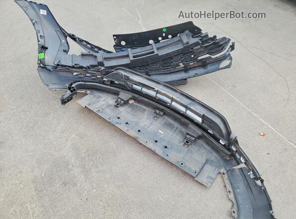 KL77LHEP3SC118715 2025 CHEVROLET TRAX Black Vista del compartimento del motor