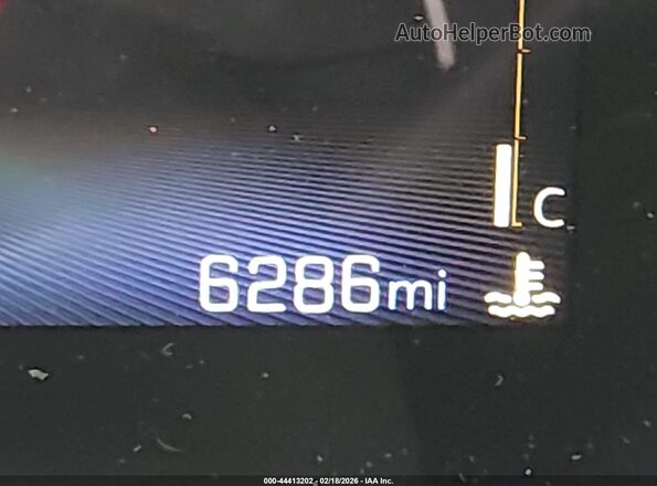 KL77LHEP8SC278315 2025 CHEVROLET TRAX Серый 