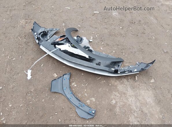 KL77LHEP8SC278315 2025 CHEVROLET TRAX Серый Вид щитка приборов