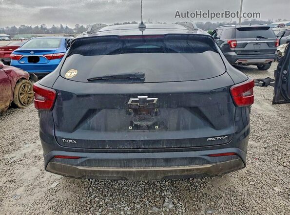 KL77LKE2XRC058024 2024 CHEVROLET TRAX Black Widok z tyłu