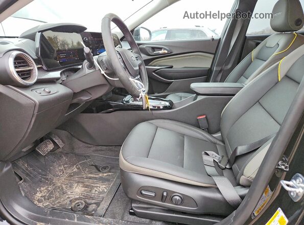 KL77LKEP8TC003185 2026 CHEVROLET TRAX Черный Вид салона спереди