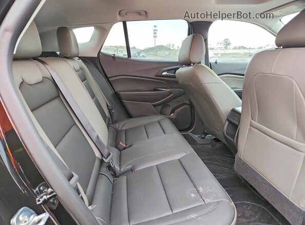 KL77LKEP8TC003185 2026 CHEVROLET TRAX Черный Вид задней части салона