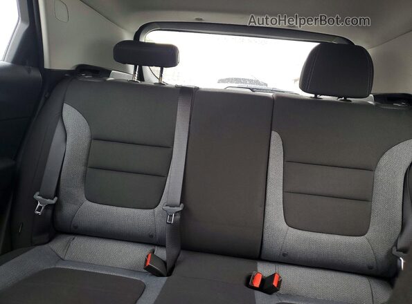 KL79MMS29PB185288 2023 CHEVROLET TRAILBLAZER White Vista de los asientos traseros