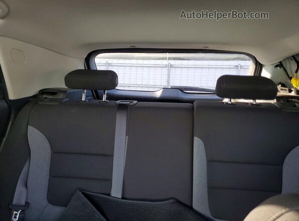 KL79MPS25PB180445 2023 CHEVROLET TRAILBLAZER White Widok tylnych siedzeń