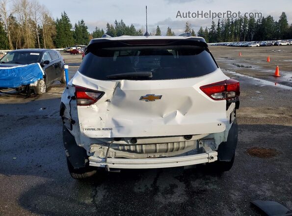 KL79MPS25PB180445 2023 CHEVROLET TRAILBLAZER White Widok z tyłu