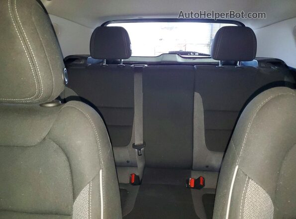 KL79MPS29PB157637 2023 CHEVROLET TRAILBLAZER White Widok tylnych siedzeń