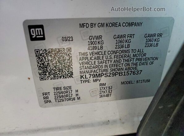 KL79MPS29PB157637 2023 CHEVROLET TRAILBLAZER White Widok naklejki z numerem VIN