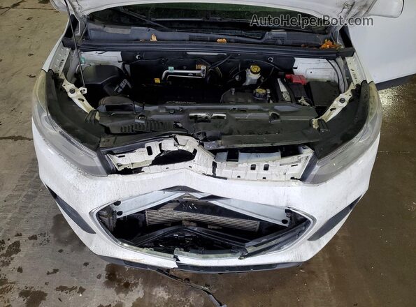 KL7CJLSB0JB629044 2018 CHEVROLET TRAX White Widok komory silnika