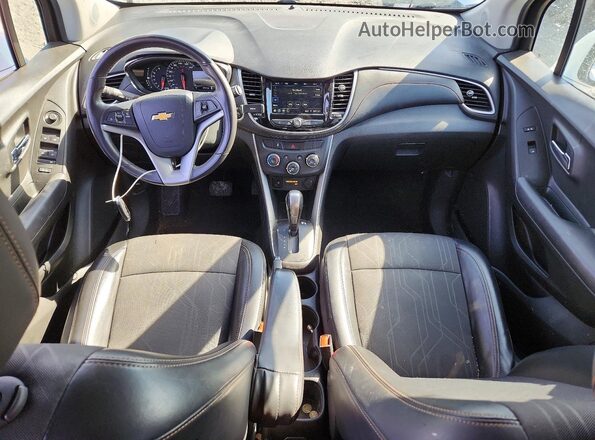 KL7CJLSB2KB963917 2019 CHEVROLET TRAX White Вид панелі приладів