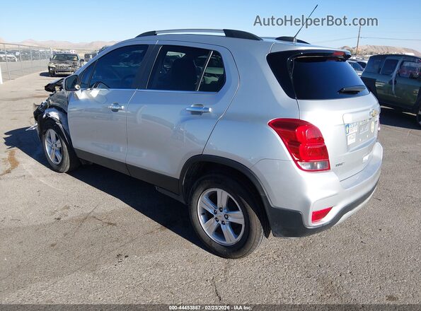 KL7CJLSB3JB698472 2018 CHEVROLET TRAX Серебряный Задняя левая четверть
