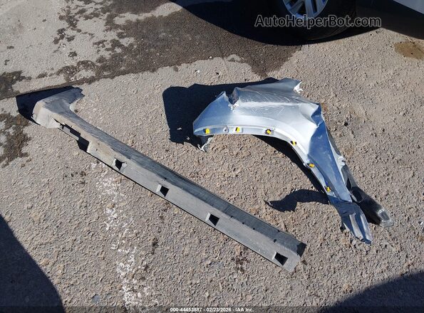 KL7CJLSB3JB698472 2018 CHEVROLET TRAX Серебряный Вид щитка приборов