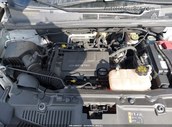 KL7CJLSB7JB532844 2018 CHEVROLET TRAX Серебряный Вид сзади